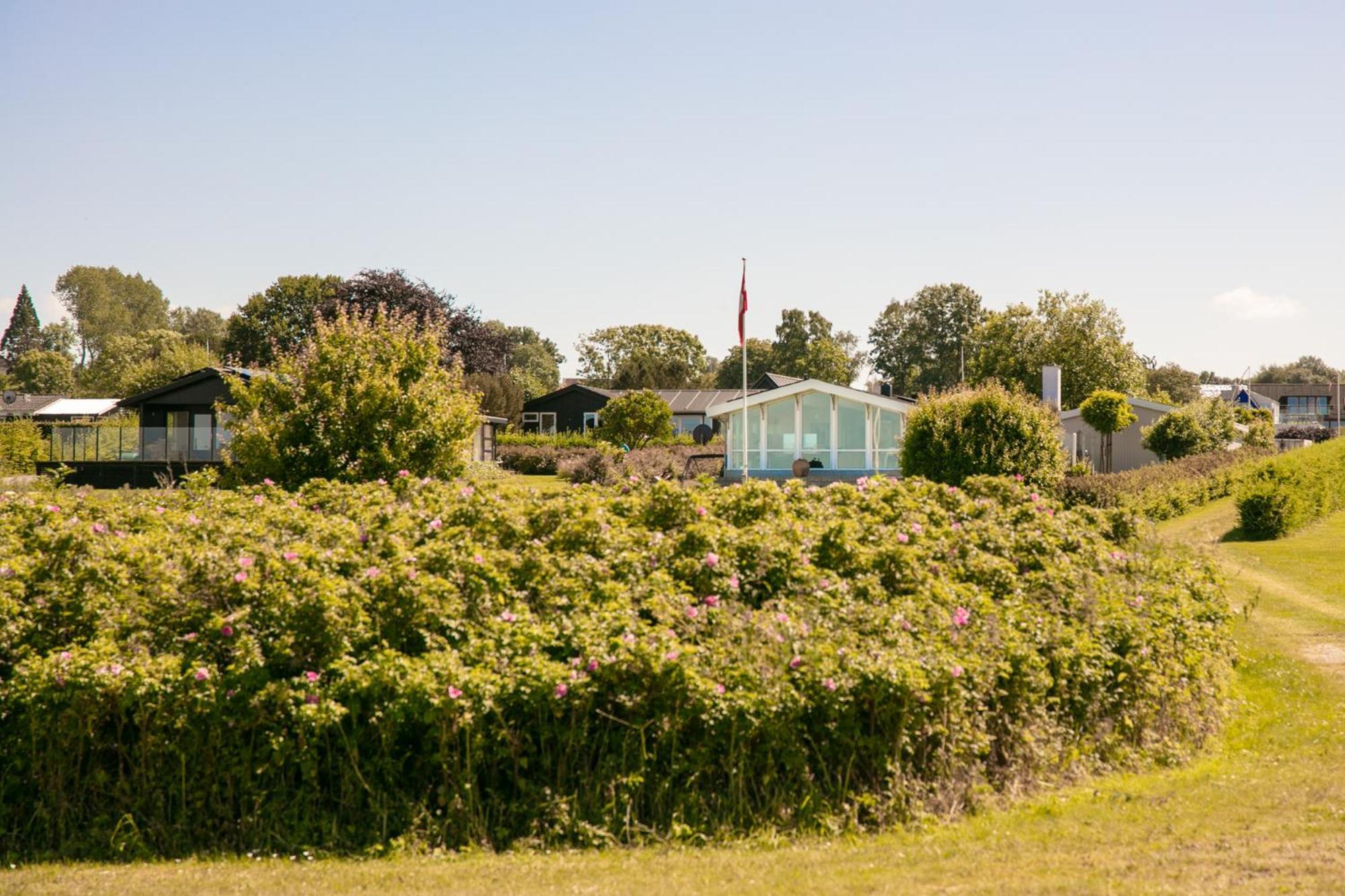 Strandhuset. Asperup Extérieur photo
